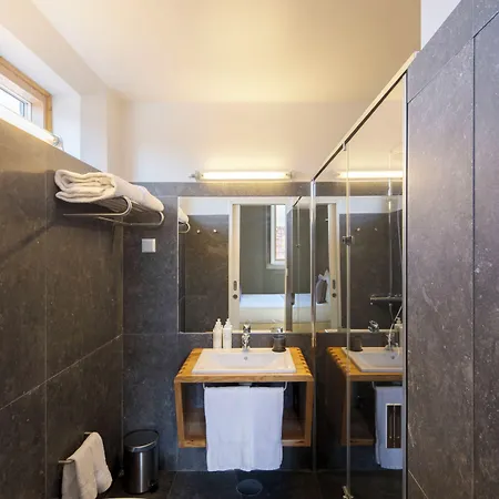Condes De Azevedo Palace Hotel 5*